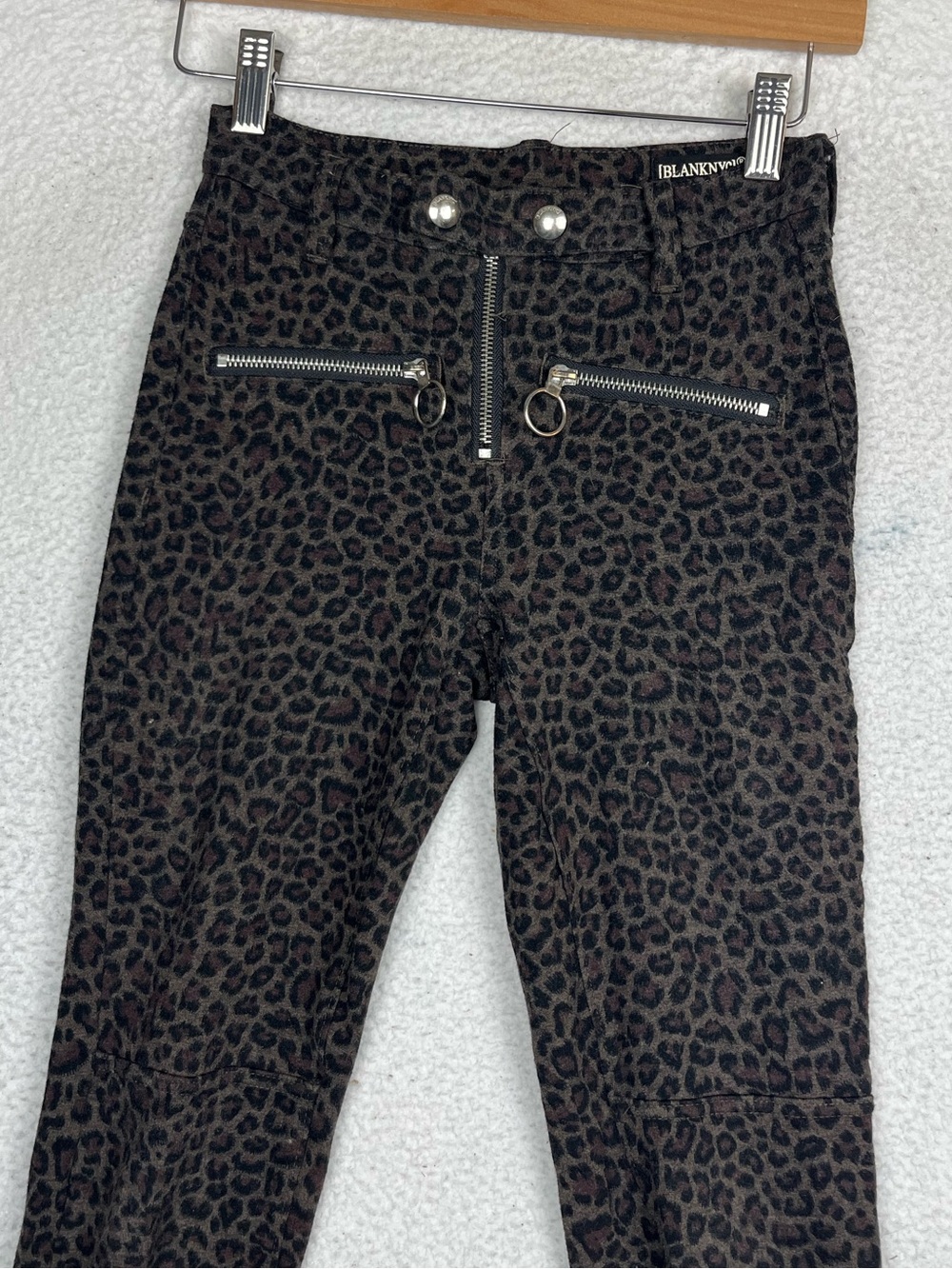 Blank NYC cheetah jegging